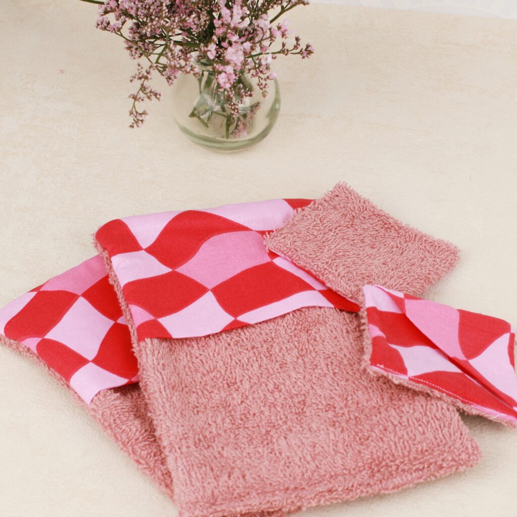 Une paire d'essuies patounes offerte pour tout achat d'un montant minimum de 30 euros !